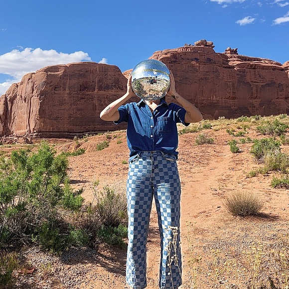 Meet Your Posher Jamie - Picture 4 of 6